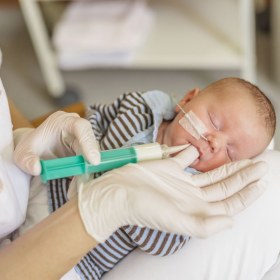 Medela Finger Feeder Σύριγγα Σίτισης Νεογνών από Σιλικόνη - 